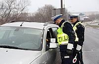 Kierowca golfa zatrzymany na Targ�wku. Mia� do�ywotni zakaz prowadzenia auta