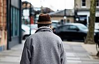 "Nie wygląda pan na 65 lat". Czy w sklepie trzeba mieć dowód?