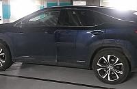 Skradziony lexus znaleziony na podziemnym parkingu. Sukces policji