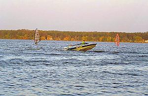 Pociągiem na plażę. Z Warszawy prosto nad Zalew Zegrzyński