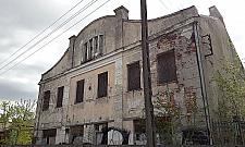 Modlińska 257 przyciąga gości. Butelki aż się wysypują