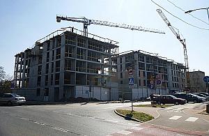 Pierwszy wieżowiec na Piaskach rośnie w oczach. Większość mieszkań sprzedana