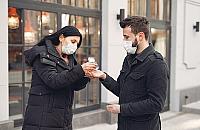 Prawnik: "Obowiązek noszenia maseczki nielegalny"