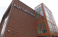 P�tora roku op�nienia. Kulturoteka powstaje w b�lach