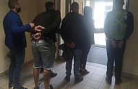 Kurierzy kradli paczki. Do klient�w nie dotar�y zakupy za 20 tys. z�