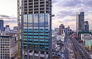 Wszedł na dźwig Varso. "Chciałem zrobić ładne zdjęcie"