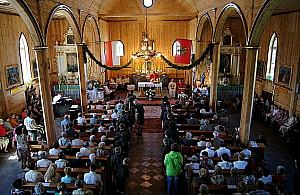 Więcej wiernych w kościołach. Ukłon w stronę Episkopatu