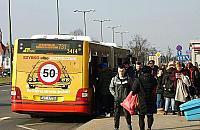 Nowy limit to fikcja? Do tramwaju wejdzie kilkadziesiąt osób