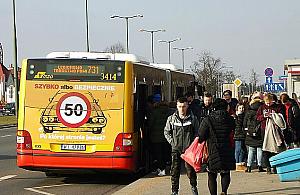 Nowy limit to fikcja? Do tramwaju wejdzie kilkadziesiąt osób