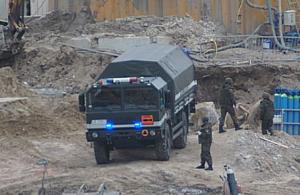 Saperzy w akcji. Ogromny pocisk na budowie metra