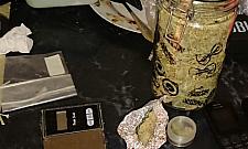 Policyjna zasadzka na Chomiczówce. Sprzedawał marihuanę