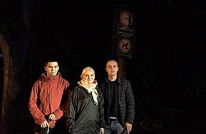 Kilkadziesiąt osób nocą przeczesywało las. "Dziadek uciekł ze szpitala"