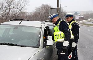 Wieczorna kontrola na drodze. Dwóch kierowców może trafić za kratki