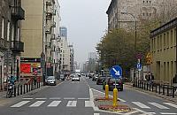 Żelazna: przeniosą parkowanie na jezdnię. Ale kiedy?