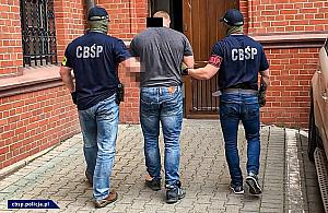 Akcja CBŚP przy Lucerny. Rozbite trzy auta