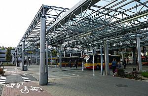 Rabunek na węźle Młociny. Pasażerce ukradziono 10 tys. zł