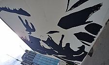 Wola ma kolejny mural. Na Warszawę patrzy z góry Jacek Kuroń