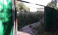 "Oddajcie łąkę - psy". Spór na Wawrzyszewie trwa