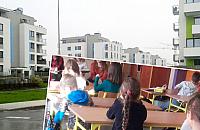 Rodzice wściekli, politycy brylują. Szkoła na Chrzanowie wciąż w polu