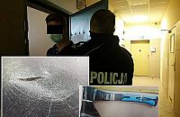 Biega� z siekier� po Mirowie. Demolowa� samochody i grozi� �mierci�