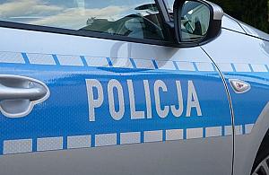 Kierowca potrącił policjantów. Strzały i pościg na S8