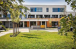 Grzyb w podstawówce przy Myśliborskiej? "Mieliśmy awarię"