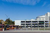 Olbrzymi parking przy Modlińskiej. Pasażerowie przesiądą się do tramwaju