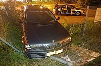 Kolizja na stacji PKP Mi�dzylesie. Wbi� si� w ogrodzenie i poszed� do... domu