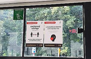 Wyzwiska, kłótnie, spory. Maseczki w komunikacji miejskiej