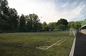 Pół metra robi różnicę. Przebudują boisko na Tarchominie