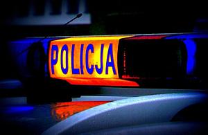 Policja wezwana na Skarbka z Gór. "Sąsiedzi widzieli, jak ją bił"