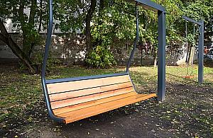 Nietypowe ławki staną w parkach? Zdecydują mieszkańcy Woli