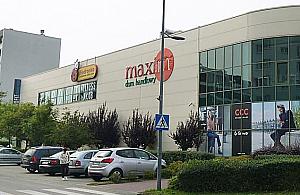 Kradzież w Maximie. Złodzieja nagrały kamery