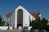 12 chrztów na jednej mszy. Wierni zniesmaczeni