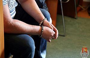 Policja wezwana na Słodowiec. "Groził, że ją zabije"