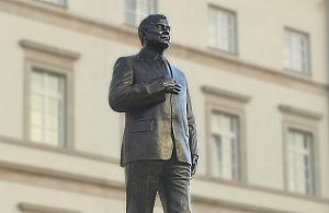 Muzeum Kaczyńskiego w Warszawie? "Pracujemy nad tym"