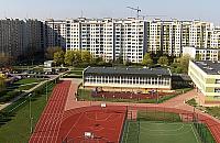 Szkoła na Jelonkach do rozbudowy. Rodzice nie chcą molocha