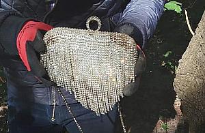 Tajemnica lasku Lindego. Kto zakopał biżuterię?