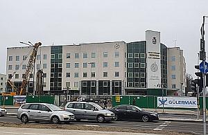 Skargi na działanie urzędu dzielnicy. "Obsługa pozostawia wiele do życzenia"