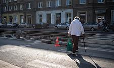 Montują progi na Obozowej. "Będzie bezpieczniejsza"