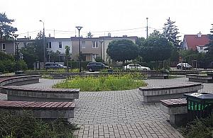 Fontanna świetlna w Falenicy. Ma imitować kielich kwiatu