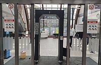 Bramki niszczą wirusa? Urząd testuje nowe rozwiązanie