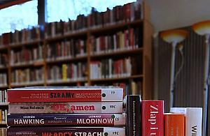 Wirus zamknął bibliotekę. Jak oddać książki?