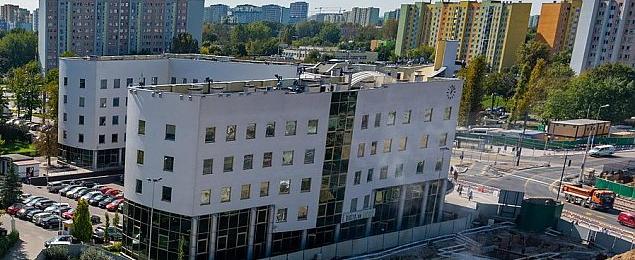 Szkoła przy Szeligowskiej w roku... 2025? Radni PO-PiS przeciw burmistrz Kierzkowskiej
