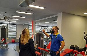 Lampy dezynfekujące na Bielanach. Jak w placówce medycznej