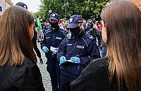 Nie pos�uchasz polecenia, grozi ci areszt. Policja ma wi�cej uprawnie�
