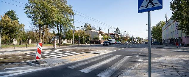 Węziej na Obozowej. Teraz zamontują progi