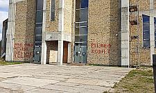 "Piekło kobiet" na murze kościoła. Ostra odpowiedź proboszcza