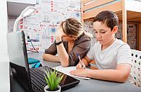 Nauka online w praktyce. "Jedne lekcje trwają 45 minut, inne pół godziny"