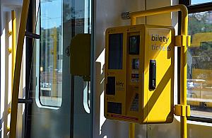 Nie od razu biletomat zbudowano. Jak to z biletami było?